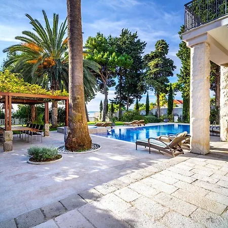 Sleeps 10 Pool Air Con Wifi Βίλα *
